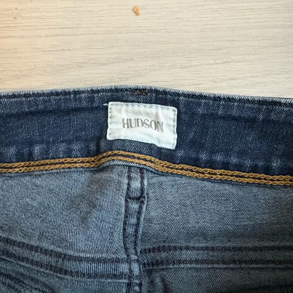 Hudson Distressed Baby Beth Bootcut Jeans-Will Accept Reasonable Offers - Picture 4 of 6